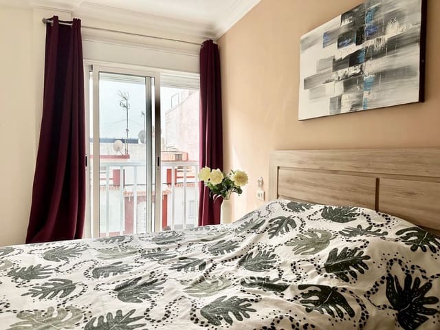 2 slaapkamer Appartement te koop in Playa San Juan, Guía de Isora met garage - € 345.000 (Ref: 9783607)