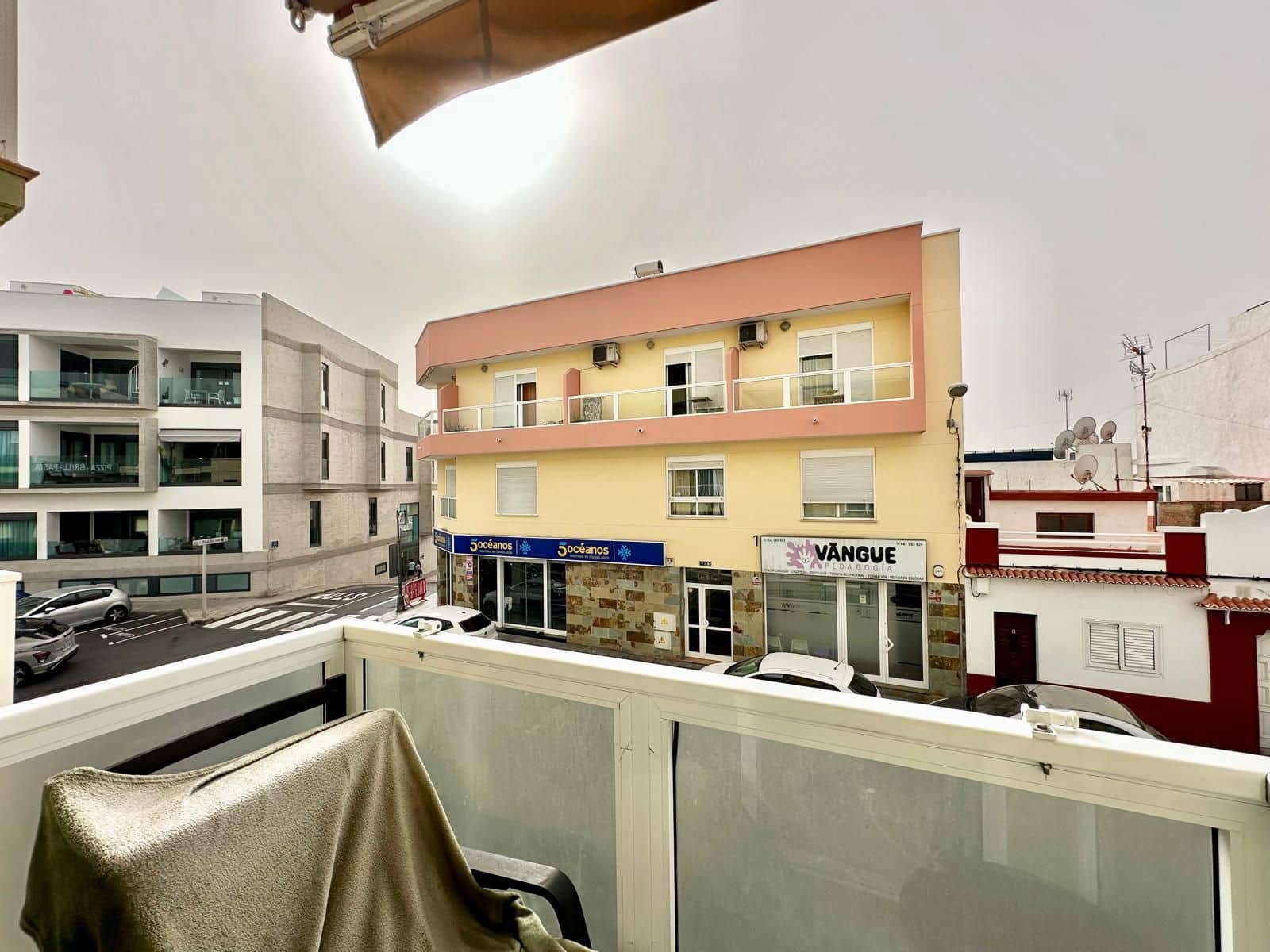 2 slaapkamer Appartement te koop in Playa San Juan met garage - € 345.000 (Ref: 9783607)