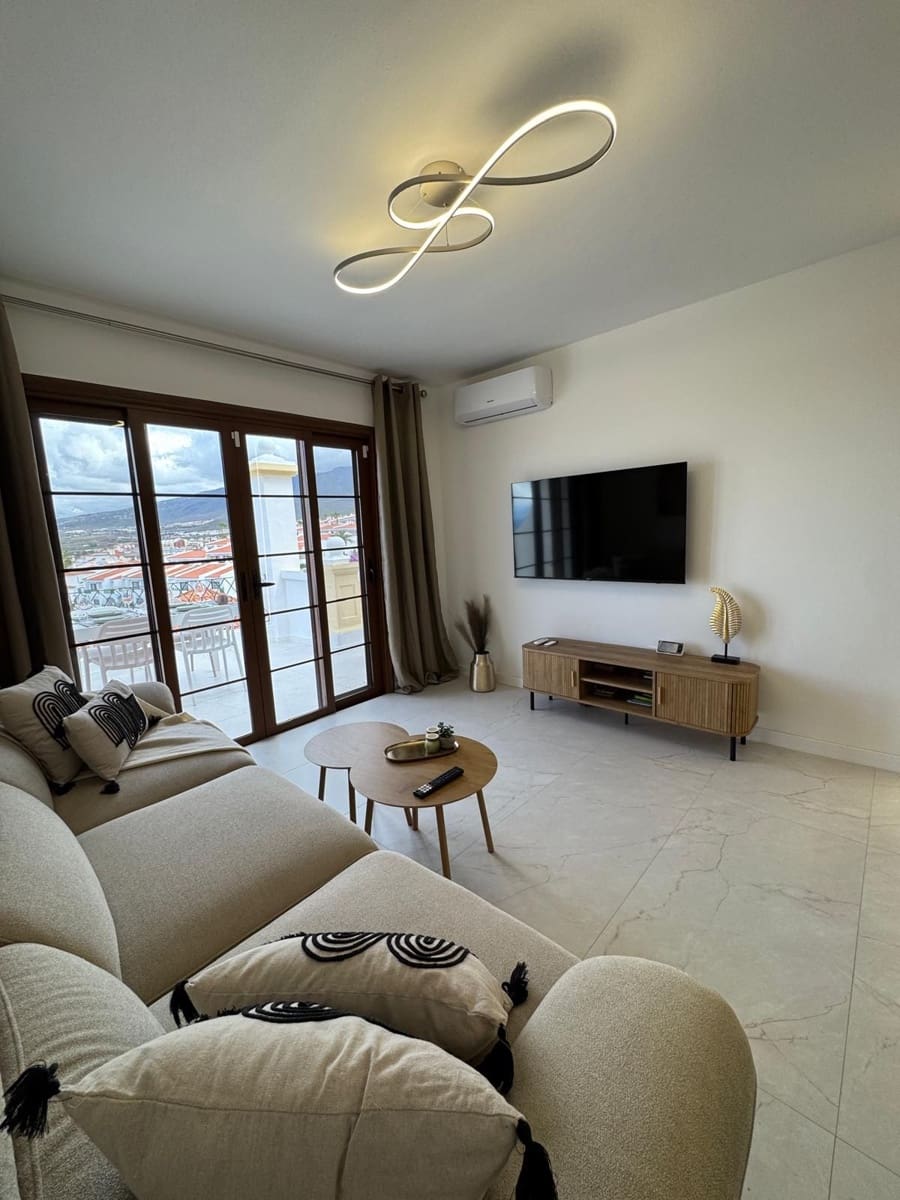 2 sovrum Lägenhet till salu i Costa Adeje med pool - 535 000 € (Ref: 9783608)