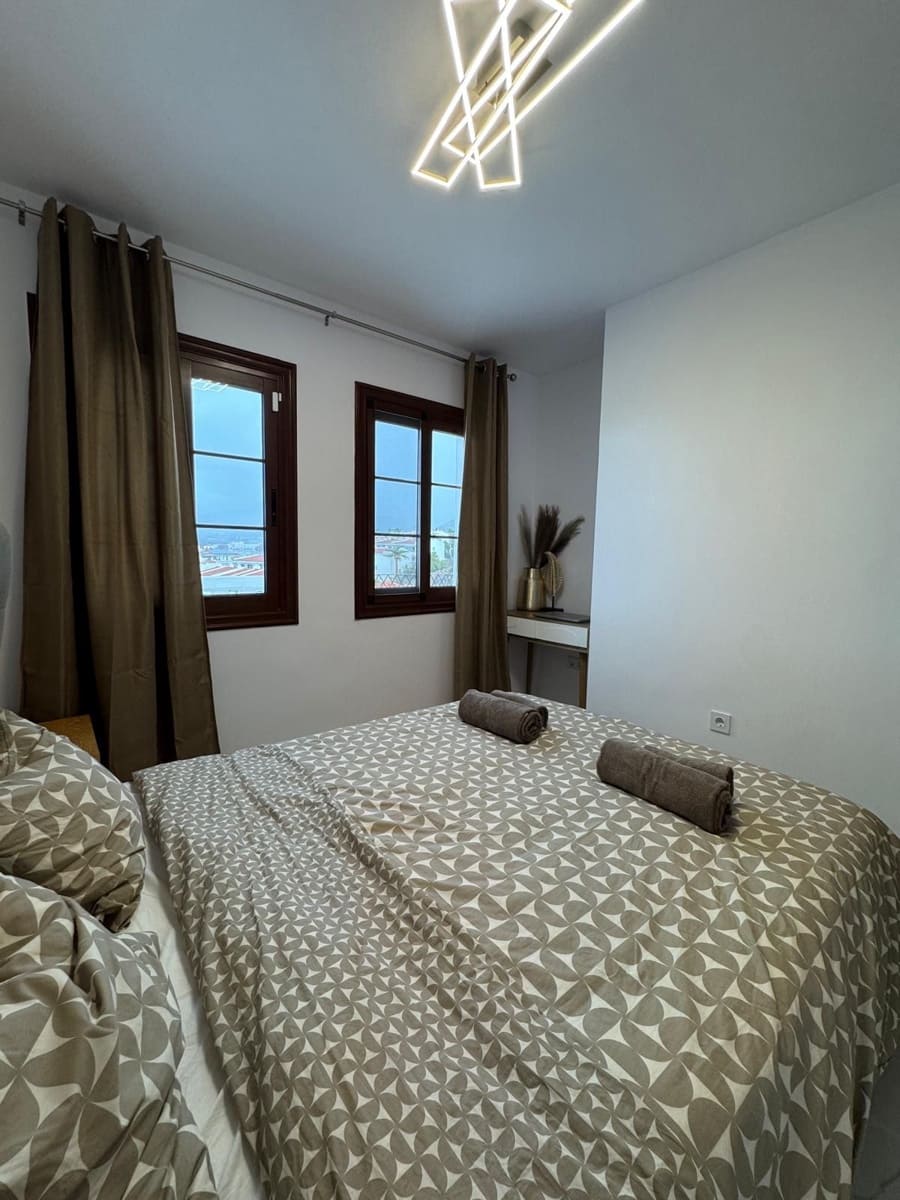 2 sovrum Lägenhet till salu i Costa Adeje med pool - 535 000 € (Ref: 9783608)