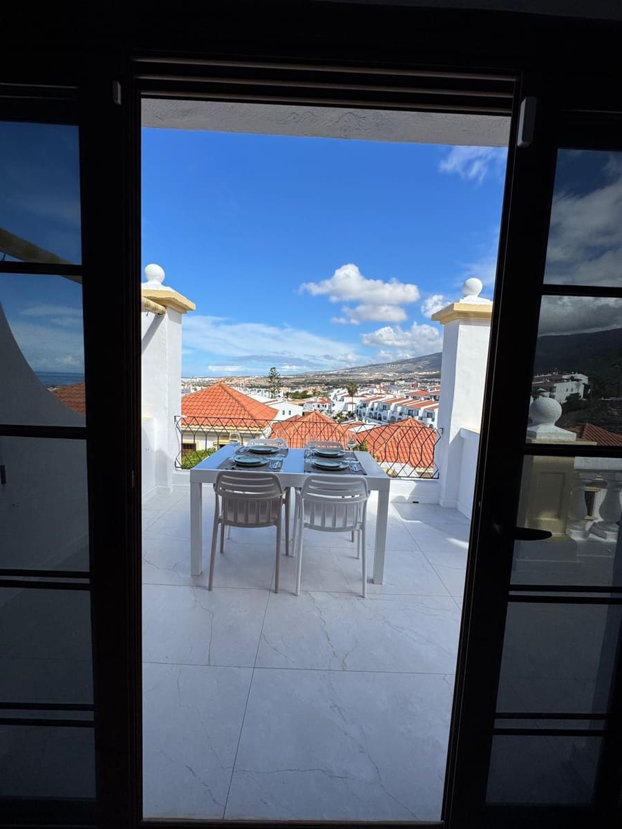 2 sovrum Lägenhet till salu i Costa Adeje med pool - 535 000 € (Ref: 9783608)