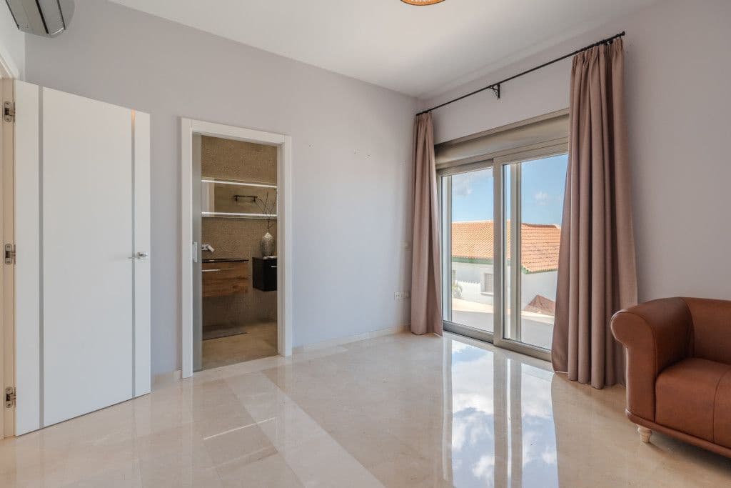 5 chambre Villa/Maison à vendre à Torviscas avec piscine garage - 2 100 000 € (Ref: 9788136)