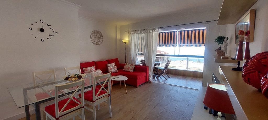 2 bedroom Penthouse for sale in Los Cristianos with pool - € 490,000 (Ref: 9798634)