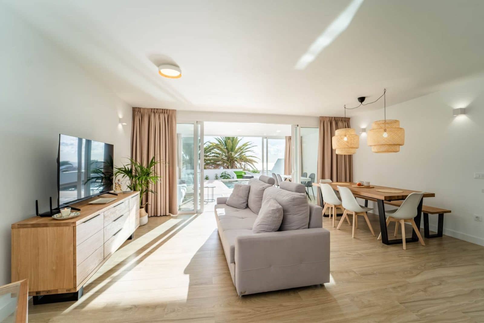 2 makuuhuone Paritalo myytävänä paikassa Costa Adeje mukana uima-altaan 
autotalli - 829 000 € (Ref: 9798635)