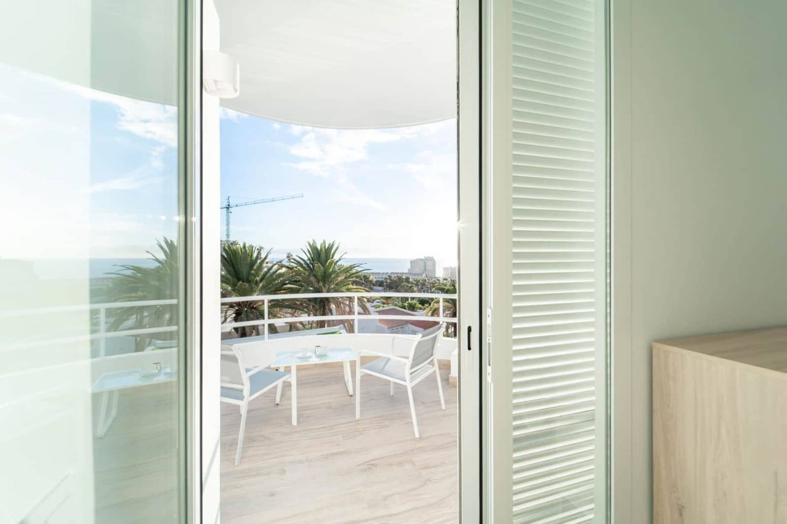 2 makuuhuone Paritalo myytävänä paikassa Costa Adeje mukana uima-altaan 
autotalli - 829 000 € (Ref: 9798635)