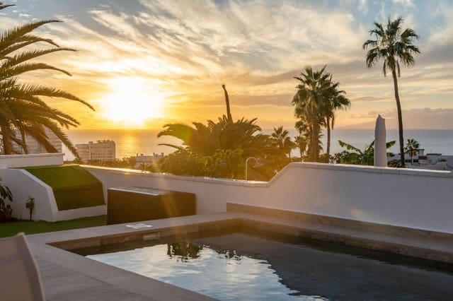 2 Zimmer Doppelhaus zu verkaufen in San Eugenio Alto, Adeje mit Pool Garage - 829.000 € (Ref: 9798635)