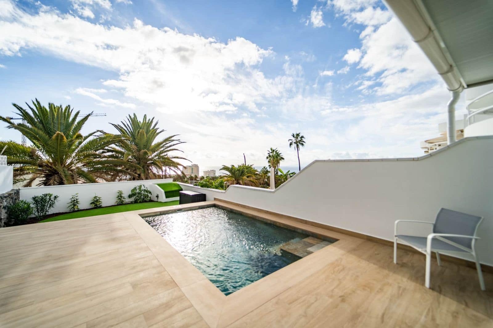 2 makuuhuone Paritalo myytävänä paikassa Costa Adeje mukana uima-altaan 
autotalli - 829 000 € (Ref: 9798635)