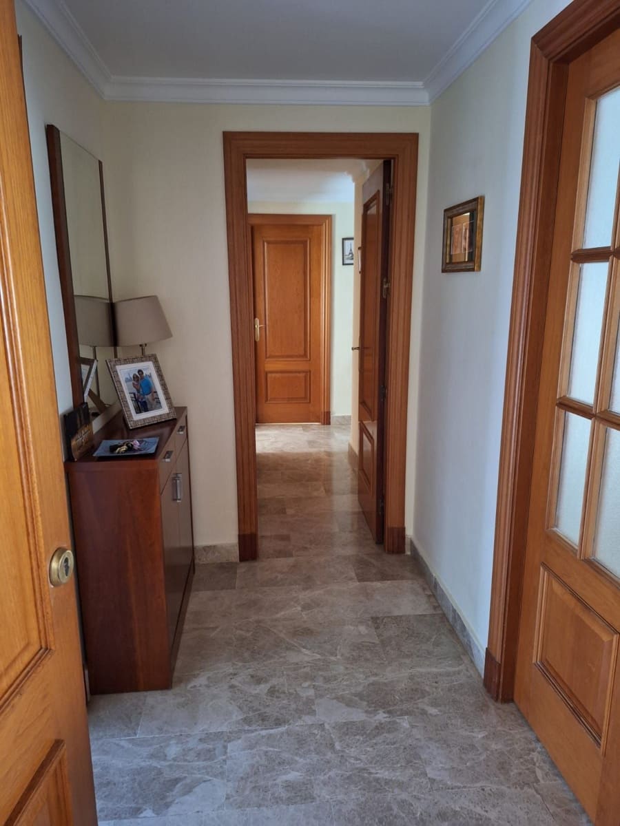 4 soverom Leilighet til salgs i Los Cristianos med svømmebasseng garasje - € 690 000 (Ref: 9807646)