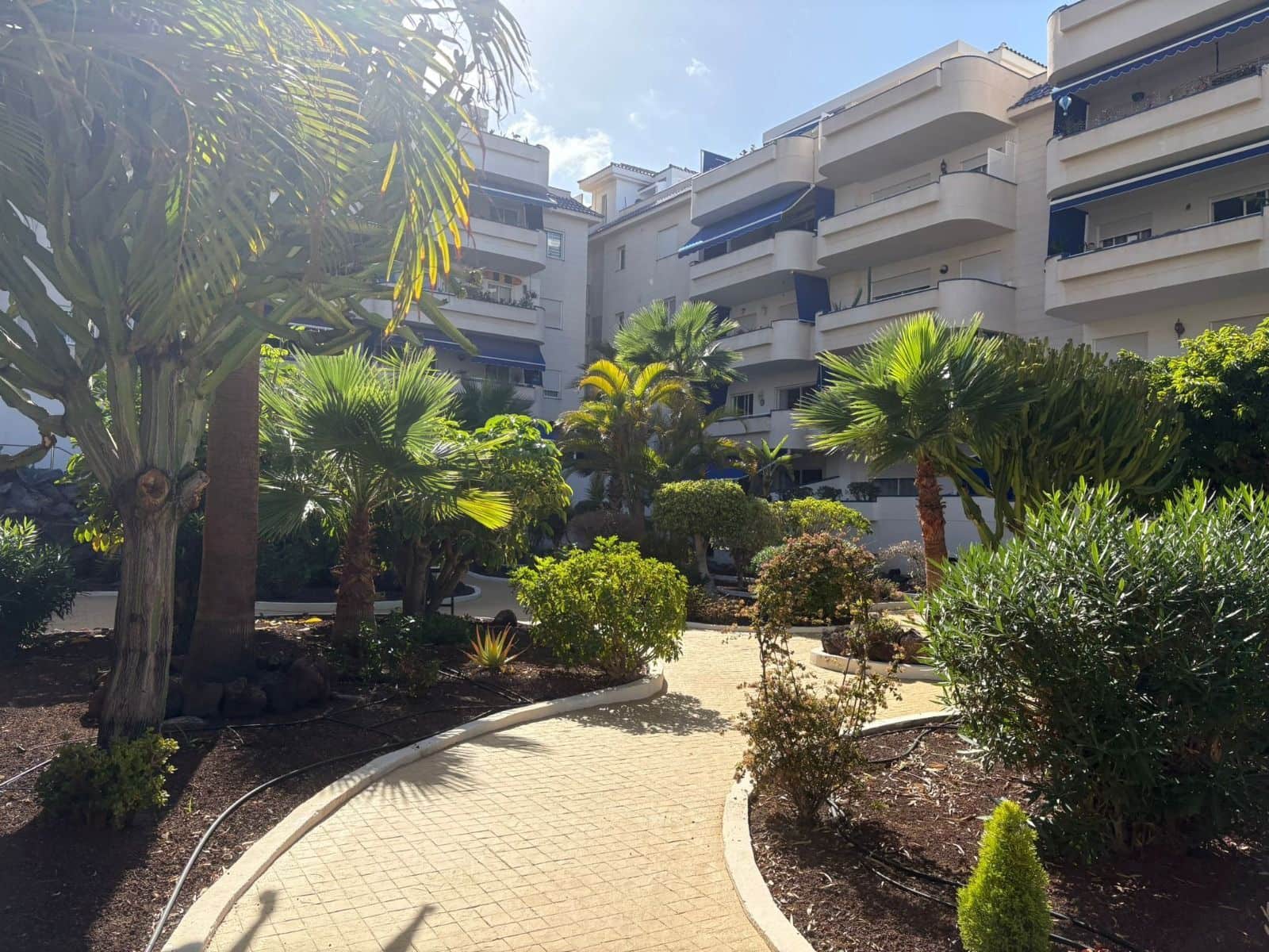 4 soverom Leilighet til salgs i Los Cristianos med svømmebasseng garasje - € 690 000 (Ref: 9807646)