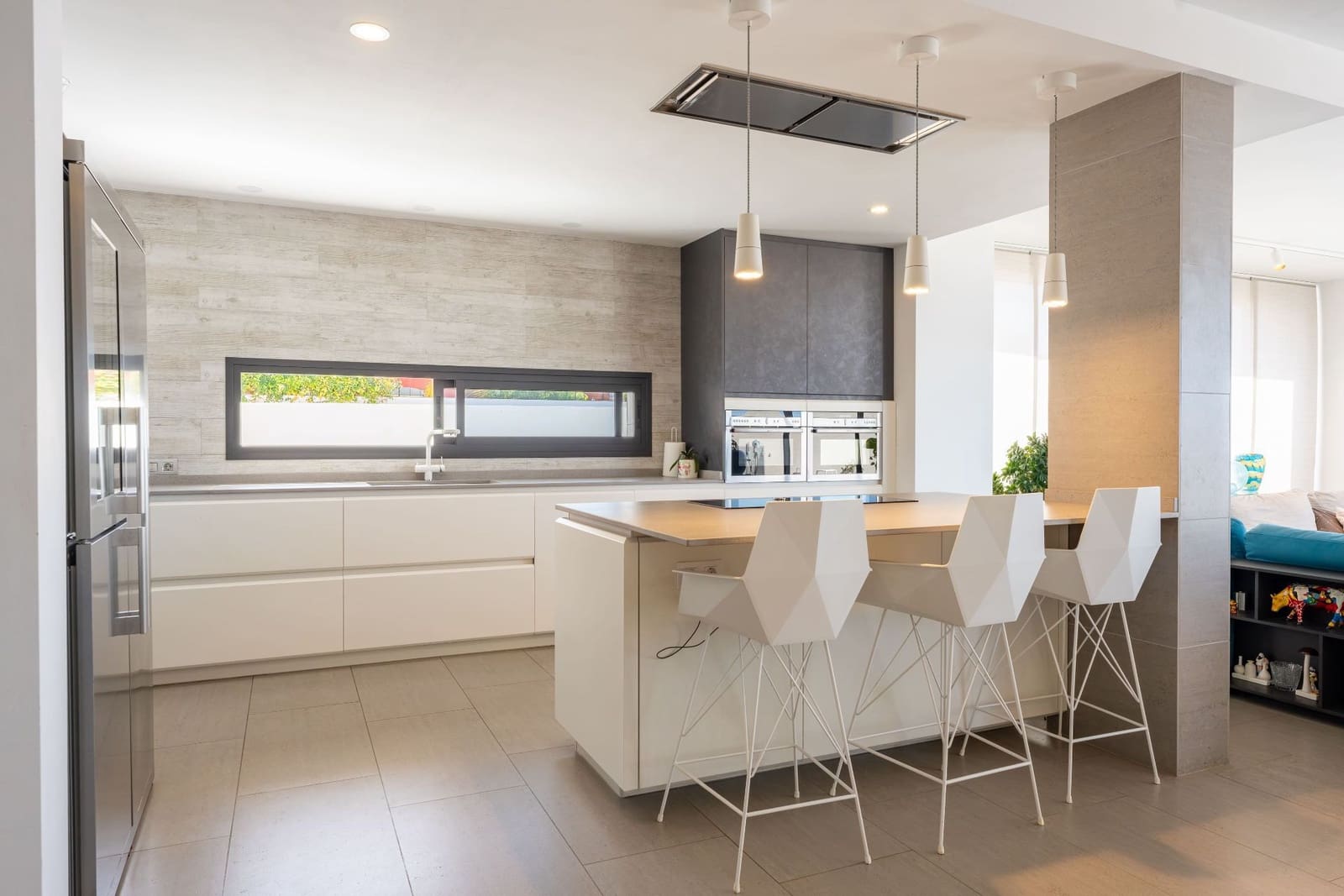 5 bedroom Villa for sale in El Madronal with pool garage - € 2,650,000 (Ref: 9816979)