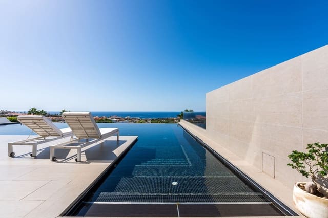 Chalet de 5 habitaciones en El Madroñal, Adeje en venta con piscina garaje - 2.650.000 € (Ref: 9816979)