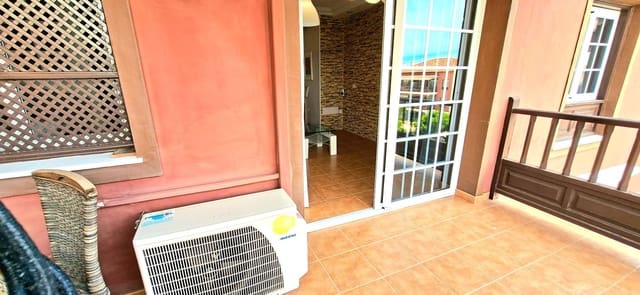 3 chambre Appartement à vendre à Llano del Camello, San Miguel de Abona avec piscine garage - 294 000 € (Ref: 9819889)