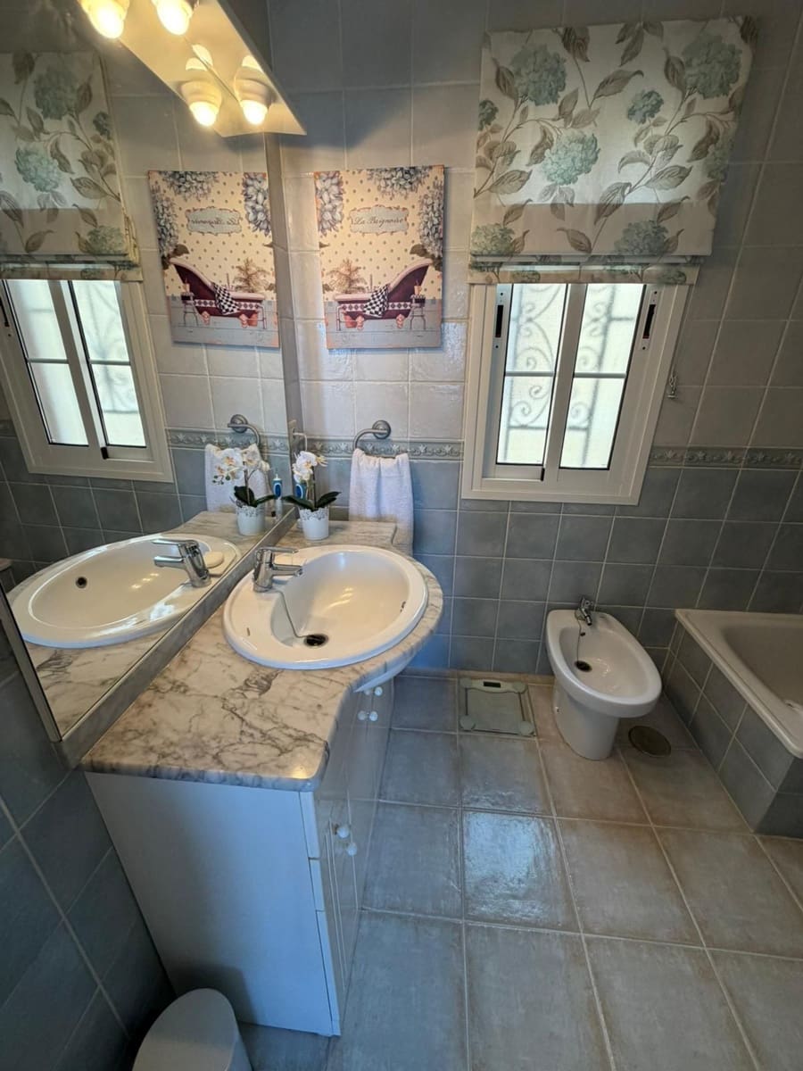 2 bedroom Apartment for sale in Chayofa with pool garage - € 310,000 (Ref: 9821992)