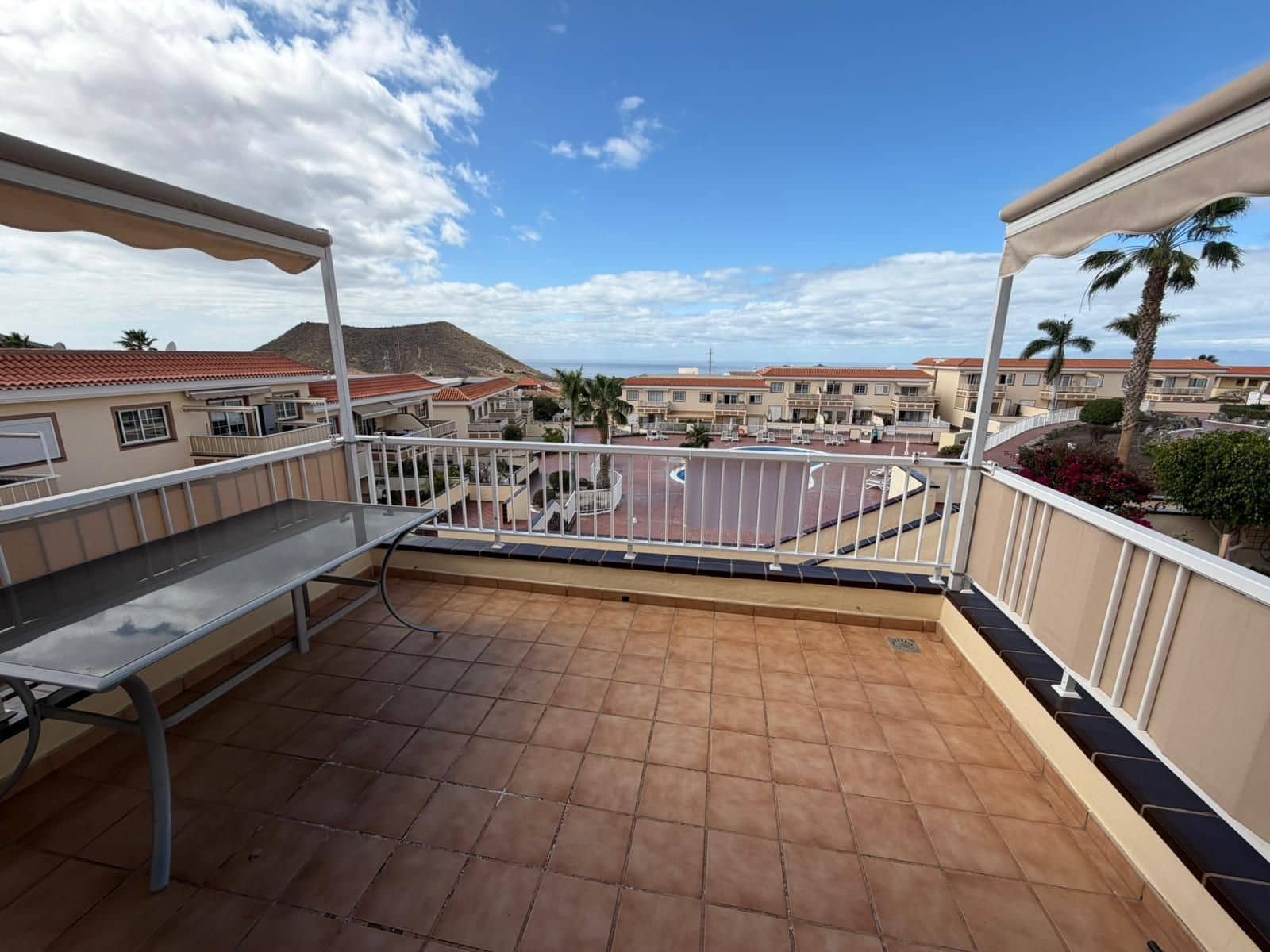 2 bedroom Apartment for sale in Chayofa with pool garage - € 310,000 (Ref: 9821992)