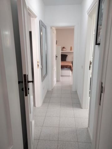 2 slaapkamer Appartement te koop in Los Cristianos, Arona met garage - € 390.000 (Ref: 9824672)