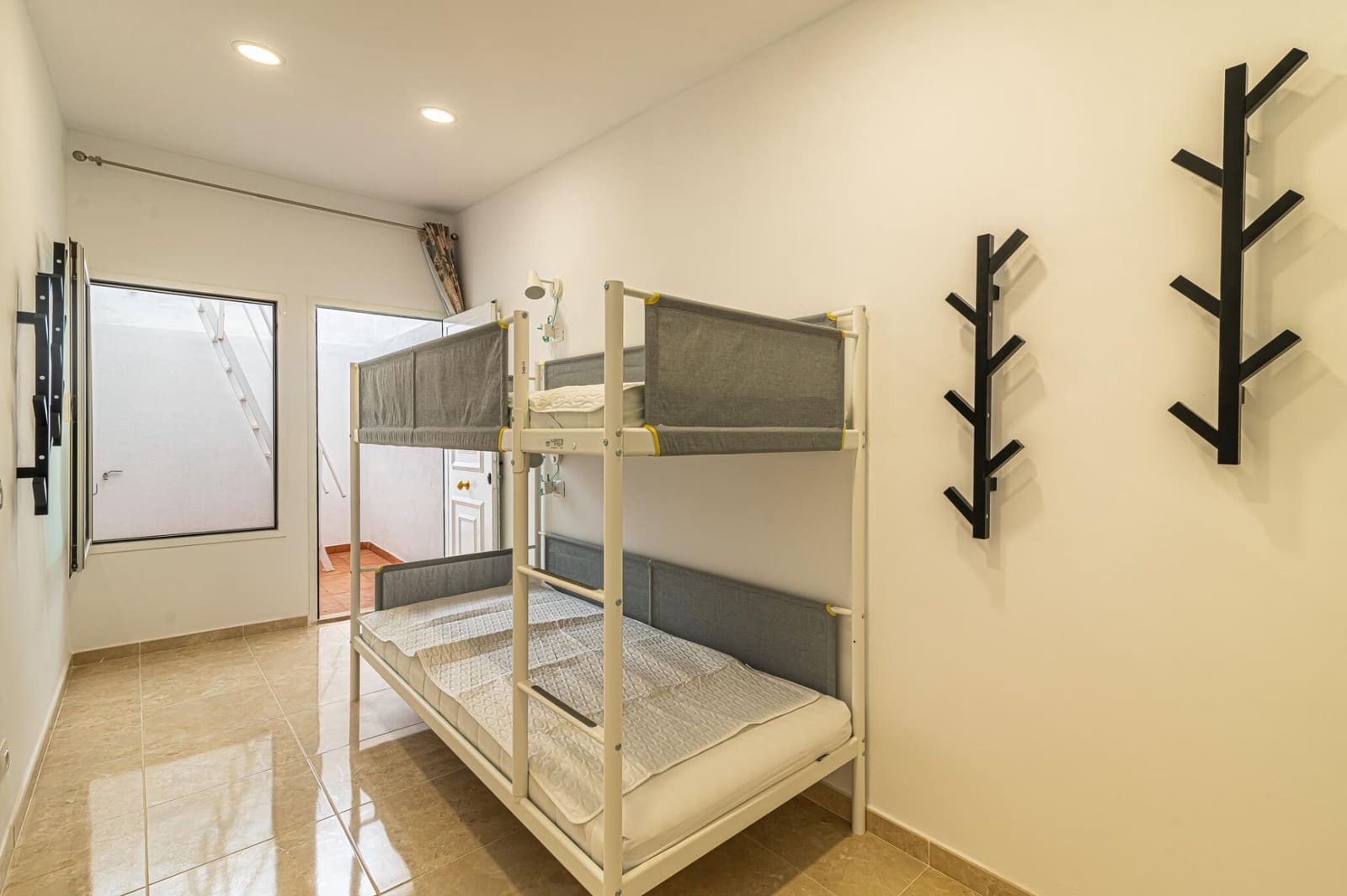 2 bedroom Apartment for sale in Arico - € 205,000 (Ref: 9828257)