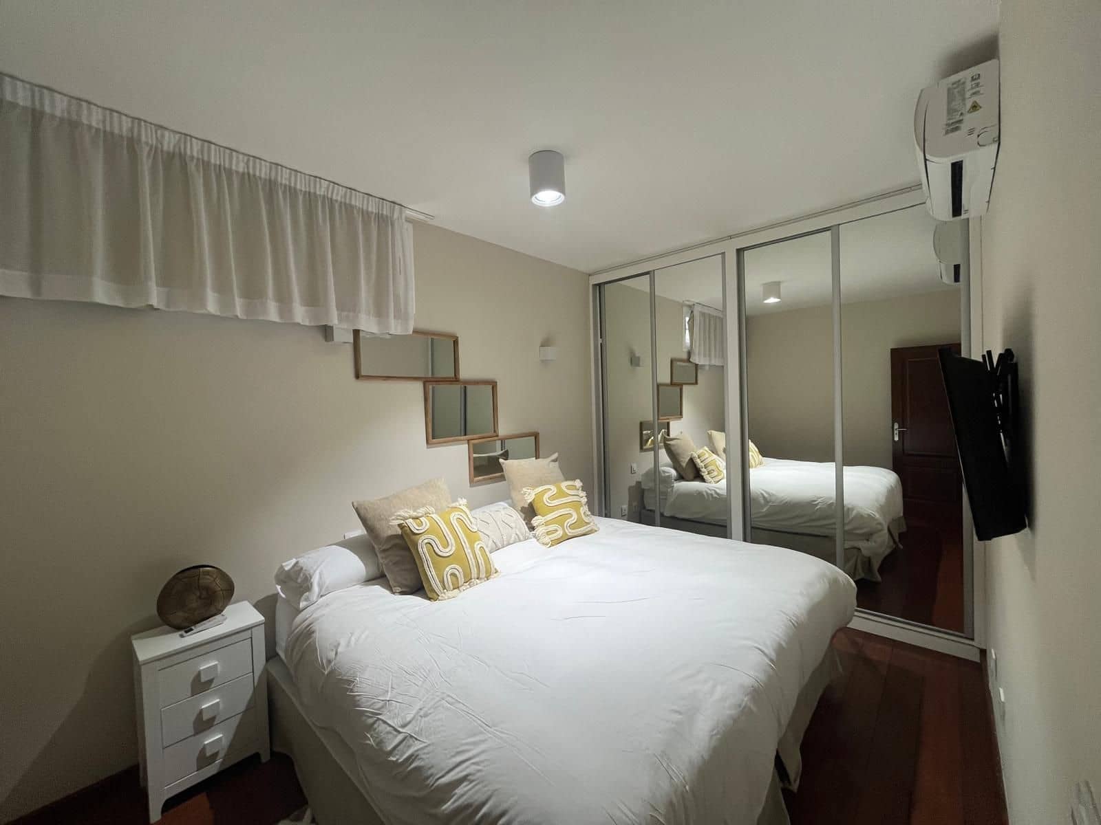 4 quarto Moradia para venda em El Madronal com piscina garagem - 1 599 000 € (Ref: 9830626)