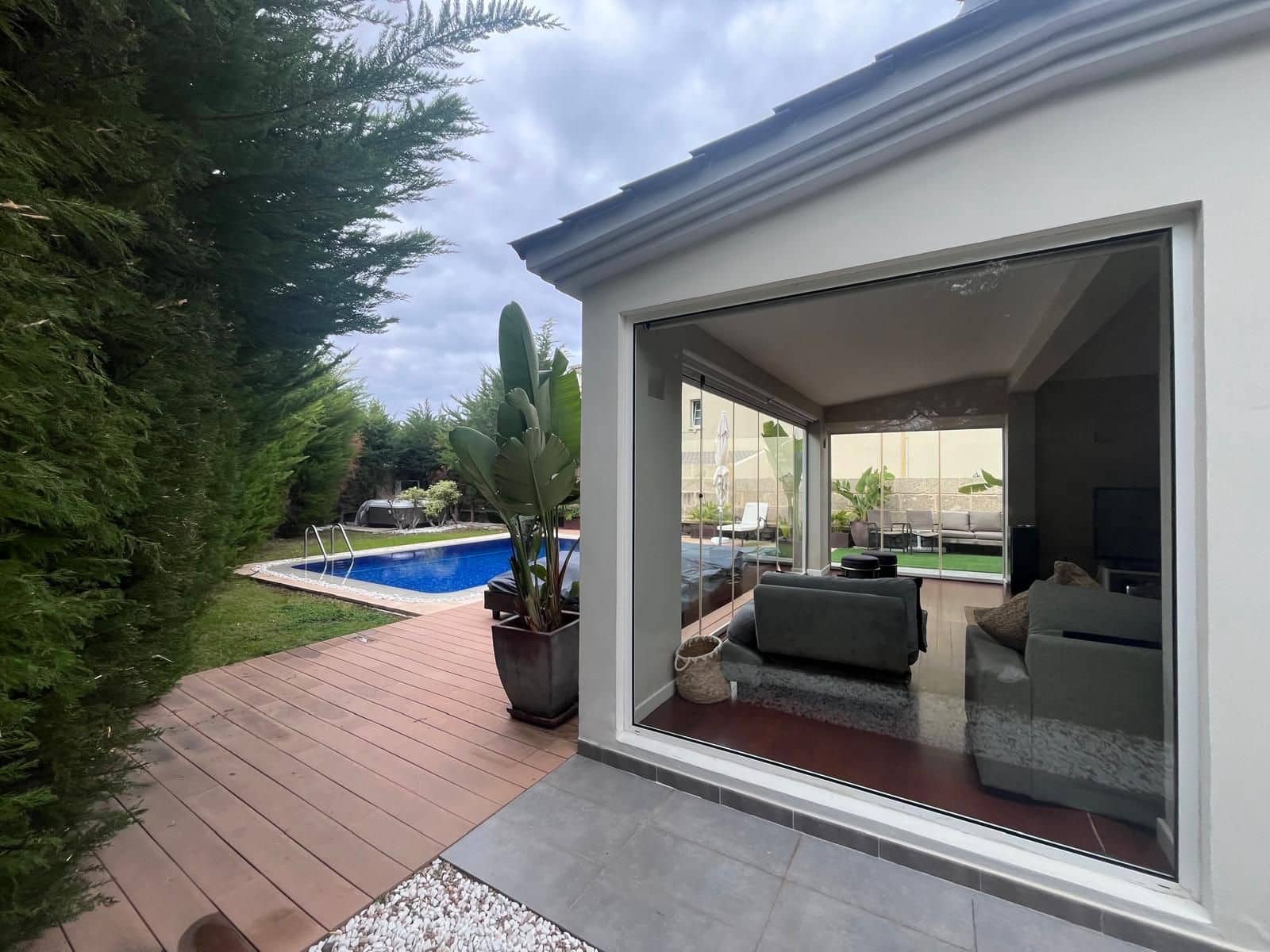 4 quarto Moradia para venda em El Madronal com piscina garagem - 1 599 000 € (Ref: 9830626)