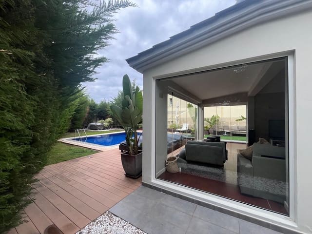 4 sypialnia Willa na sprzedaż w El Madroñal, Adeje z basenem garażem - 1 599 000 € (Ref: 9830626)