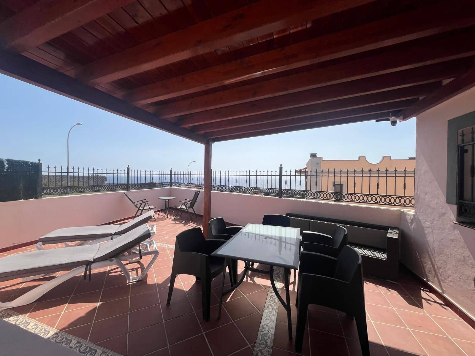3 bedroom Villa for sale in Costa Adeje with pool - € 510,000 (Ref: 9830627)