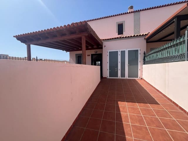 3 sypialnia Willa na sprzedaż w Costa Adeje, Adeje z basenem - 510 000 € (Ref: 9830627)
