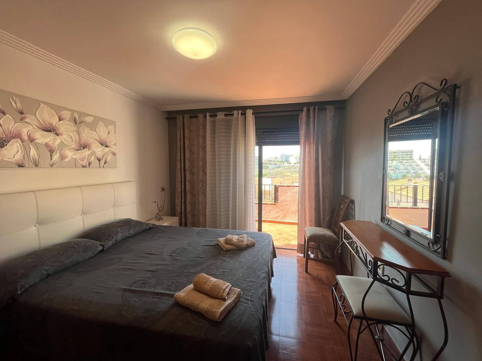 3 bedroom Villa for sale in Costa Adeje with pool - € 510,000 (Ref: 9830627)