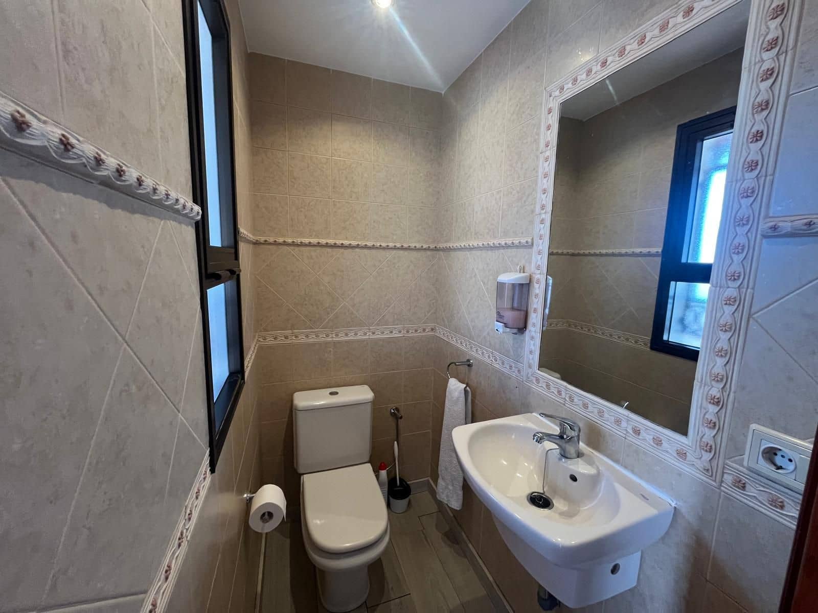 3 bedroom Villa for sale in Costa Adeje with pool - € 510,000 (Ref: 9830627)