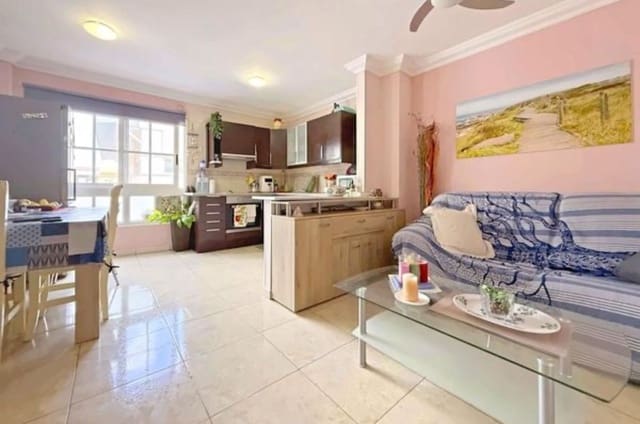 2 soveværelse Lejlighed til salg i Las Chafiras (San Miguel), San Miguel de Abona med garage - € 199.000 (Ref: 9835170)