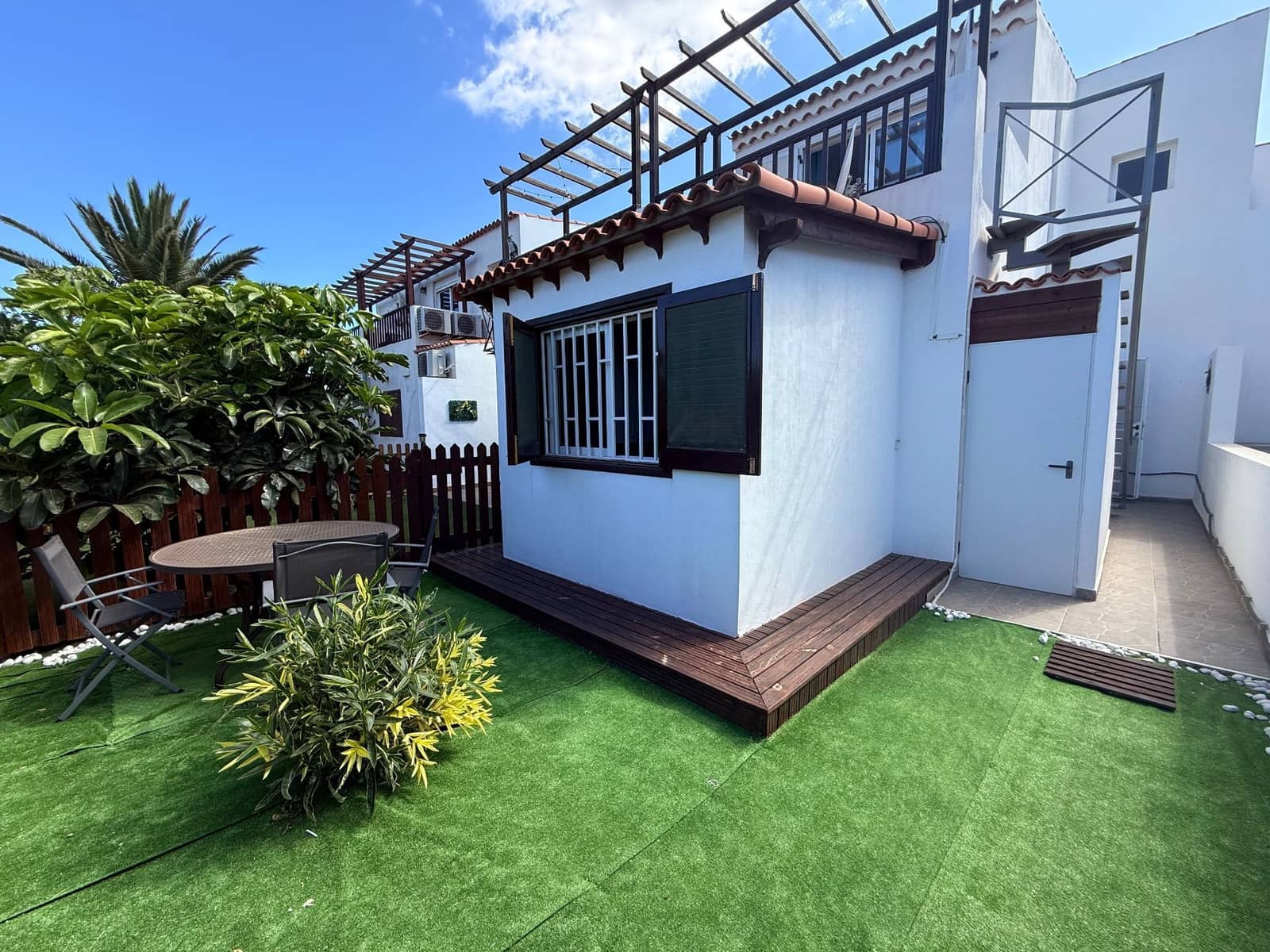 2 sypialnia Willa na sprzedaż w Golf del Sur z basenem - 350 000 € (Ref: 9842115)