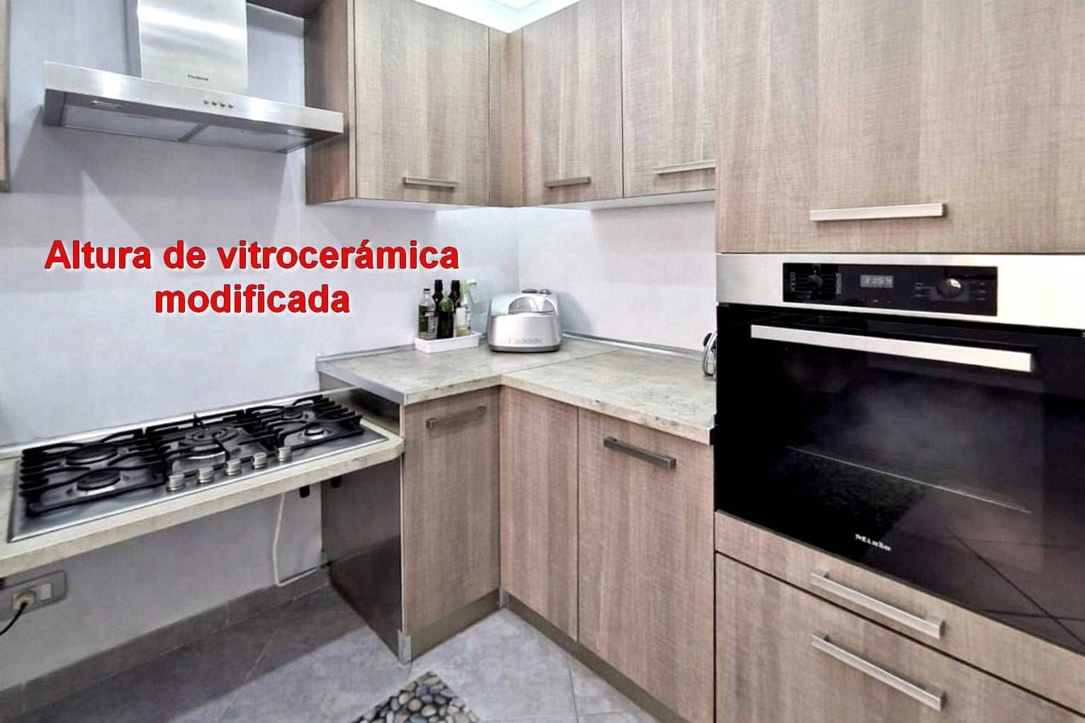 4 bedroom Semi-detached Villa for sale in Las Rosas (Las Galletas) with garage - € 478,000 (Ref: 9848986)
