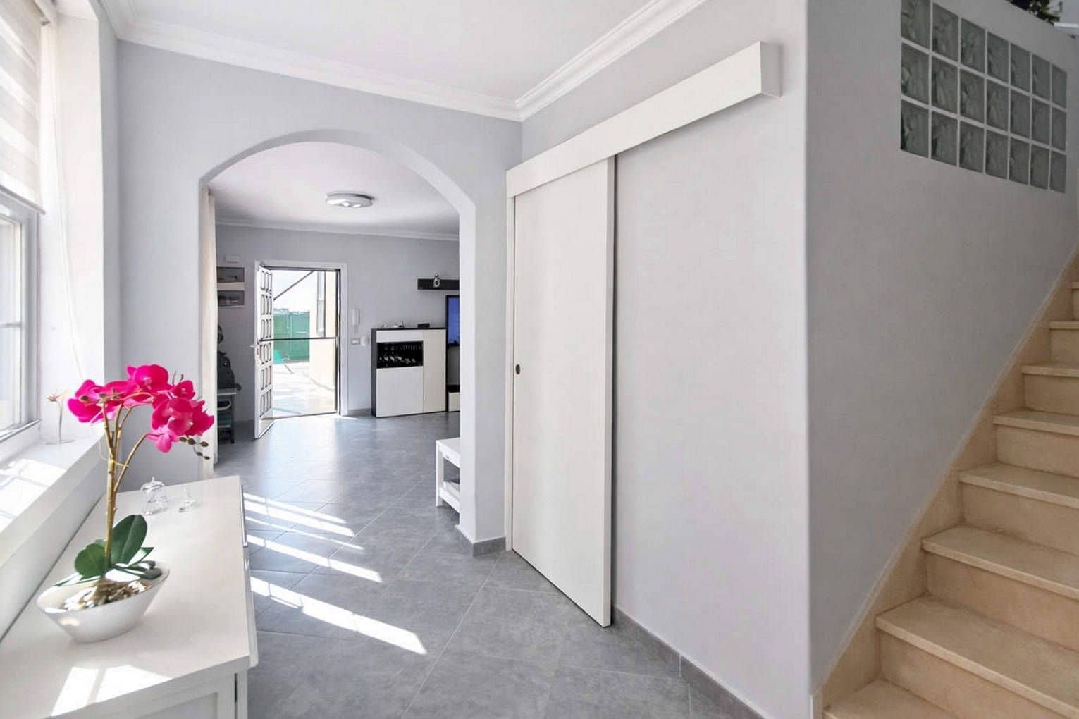 4 bedroom Semi-detached Villa for sale in Las Rosas (Las Galletas) with garage - € 478,000 (Ref: 9848986)