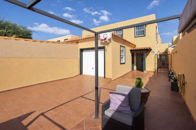 Pareado de 4 habitaciones en Las Rosas (Las Galletas), Arona en venta con garaje - 478.000 € (Ref: 9848986)