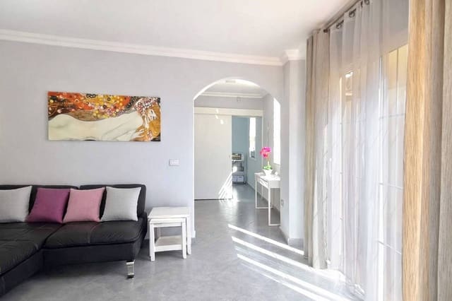 Pareado de 4 habitaciones en Las Rosas (Las Galletas), Arona en venta con garaje - 478.000 € (Ref: 9848986)
