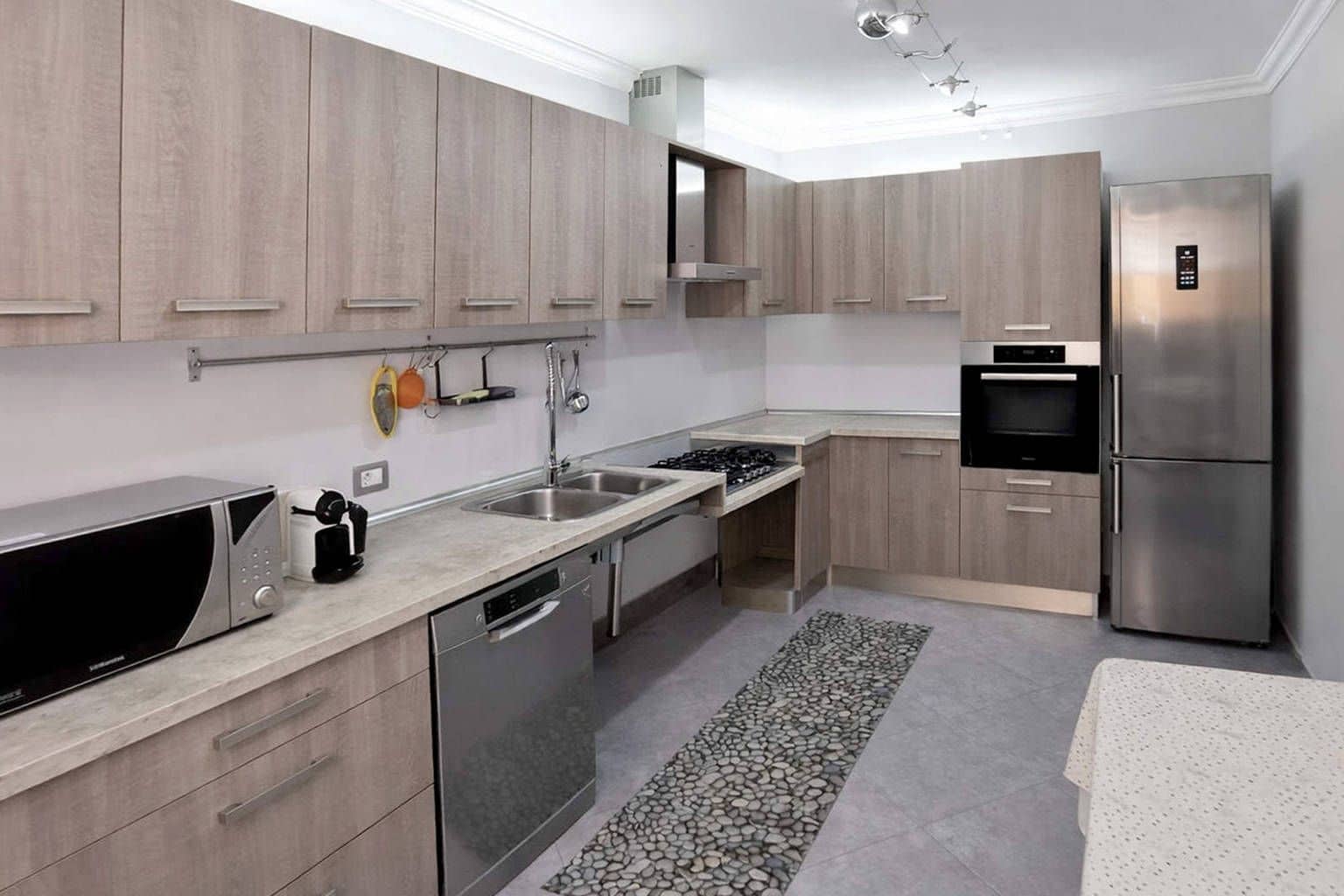 4 bedroom Semi-detached Villa for sale in Las Rosas (Las Galletas) with garage - € 478,000 (Ref: 9848986)