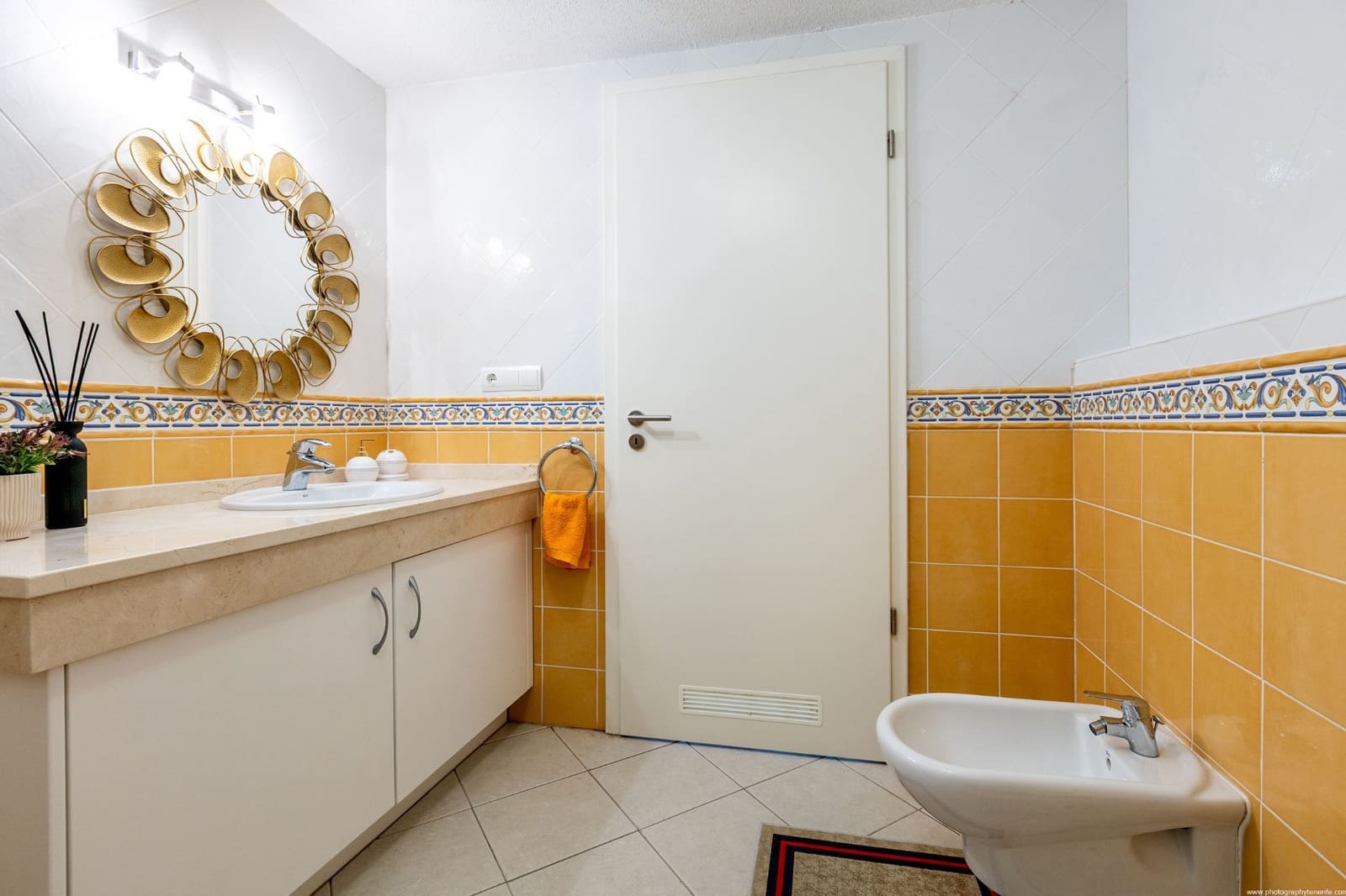 3 slaapkamer Villa te koop in Los Cristianos met zwembad garage - € 950.000 (Ref: 9854889)