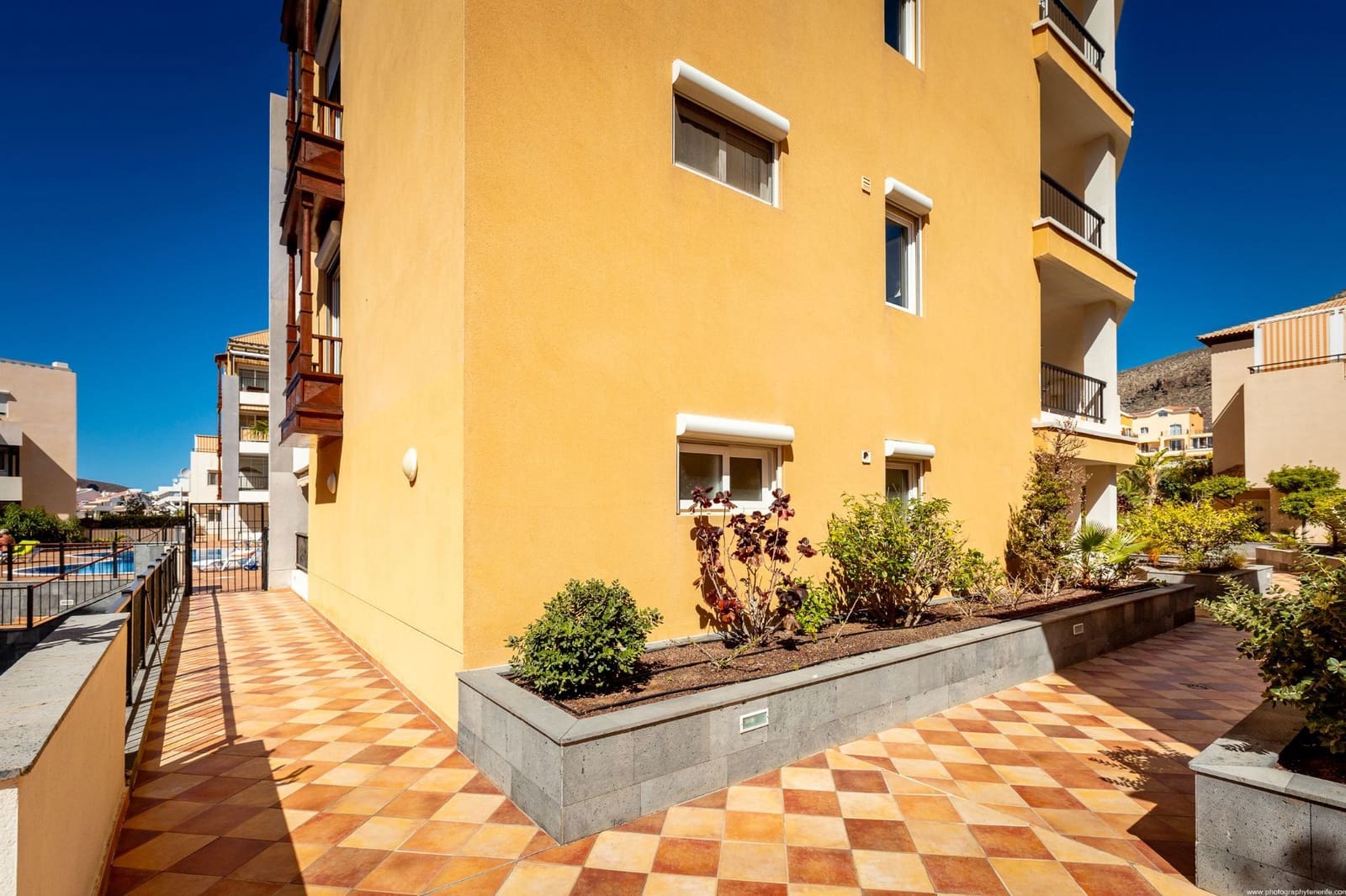 3 slaapkamer Villa te koop in Los Cristianos met zwembad garage - € 950.000 (Ref: 9854889)
