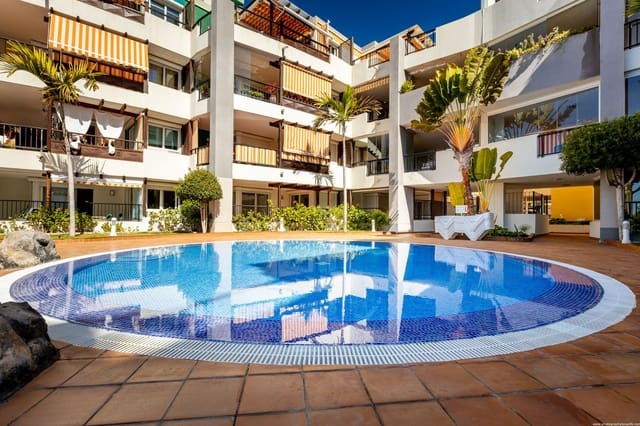 3 slaapkamer Villa te koop in Los Cristianos, Arona met zwembad garage - € 950.000 (Ref: 9854889)