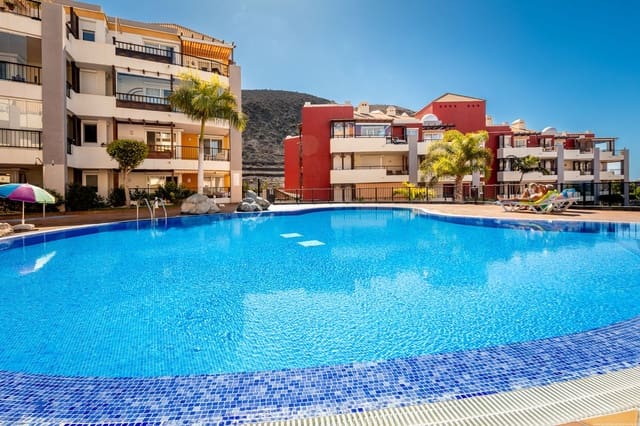 3 slaapkamer Villa te koop in Los Cristianos, Arona met zwembad garage - € 950.000 (Ref: 9854889)