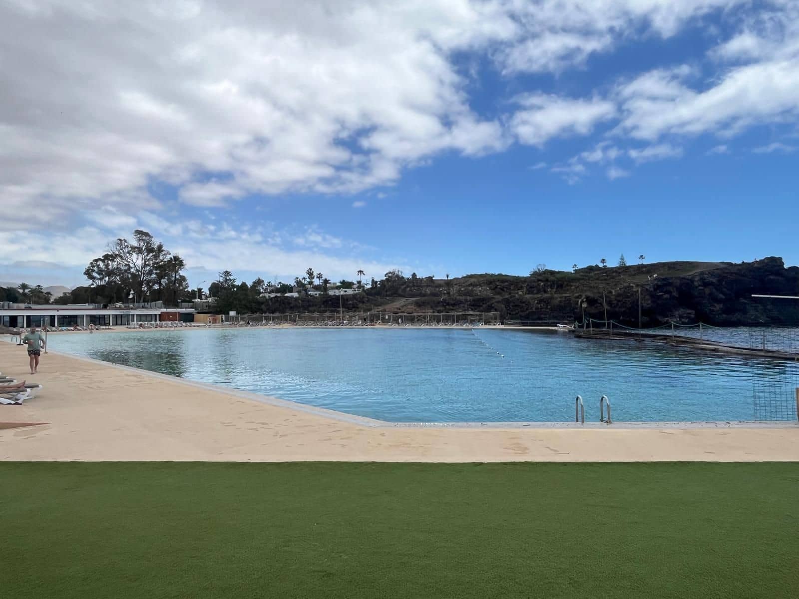 1 soveværelse Lejlighed til salg i Las Galletas med swimmingpool - € 250.000 (Ref: 9861517)
