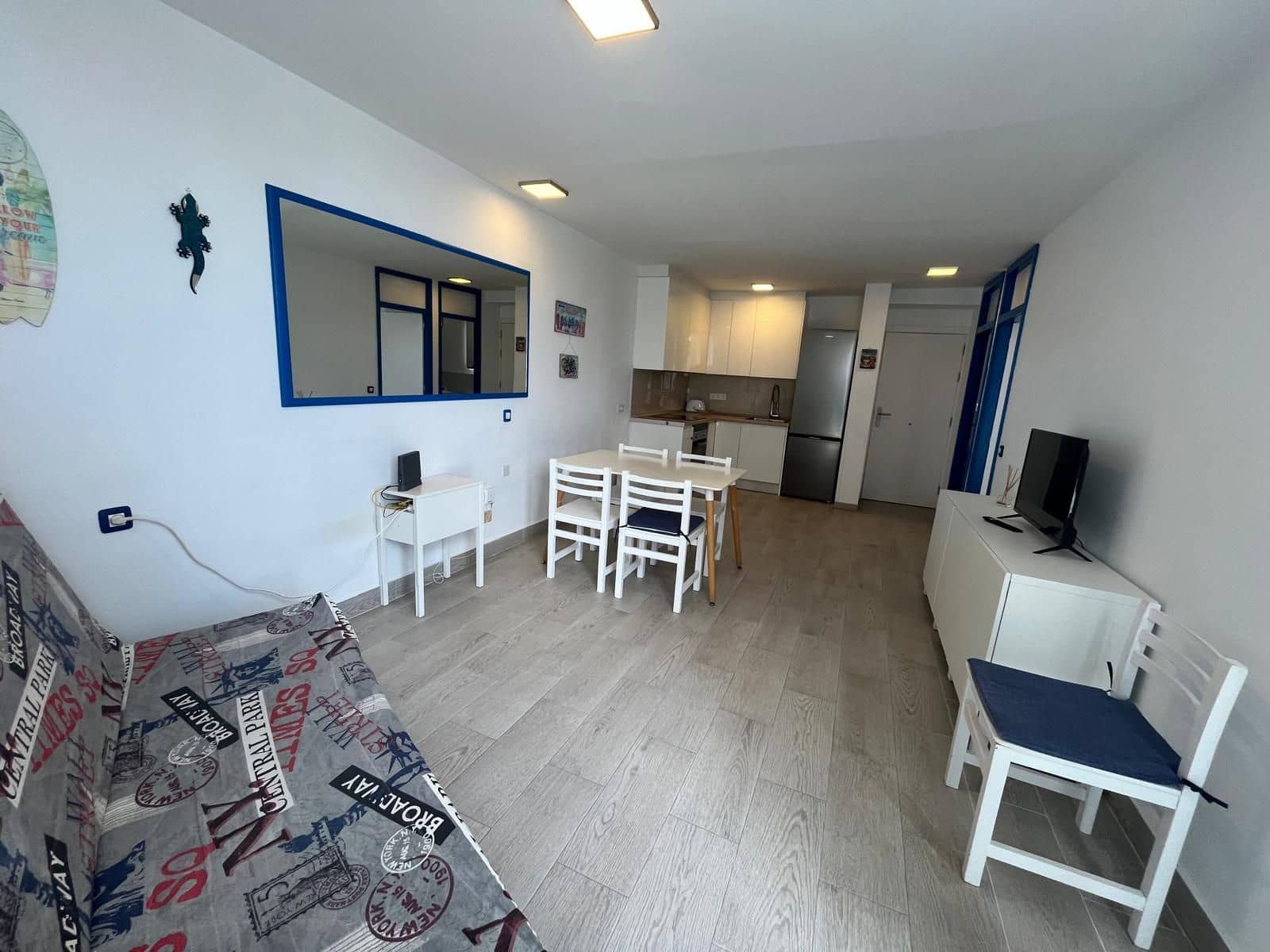 1 soveværelse Lejlighed til salg i Las Galletas med swimmingpool - € 250.000 (Ref: 9861517)