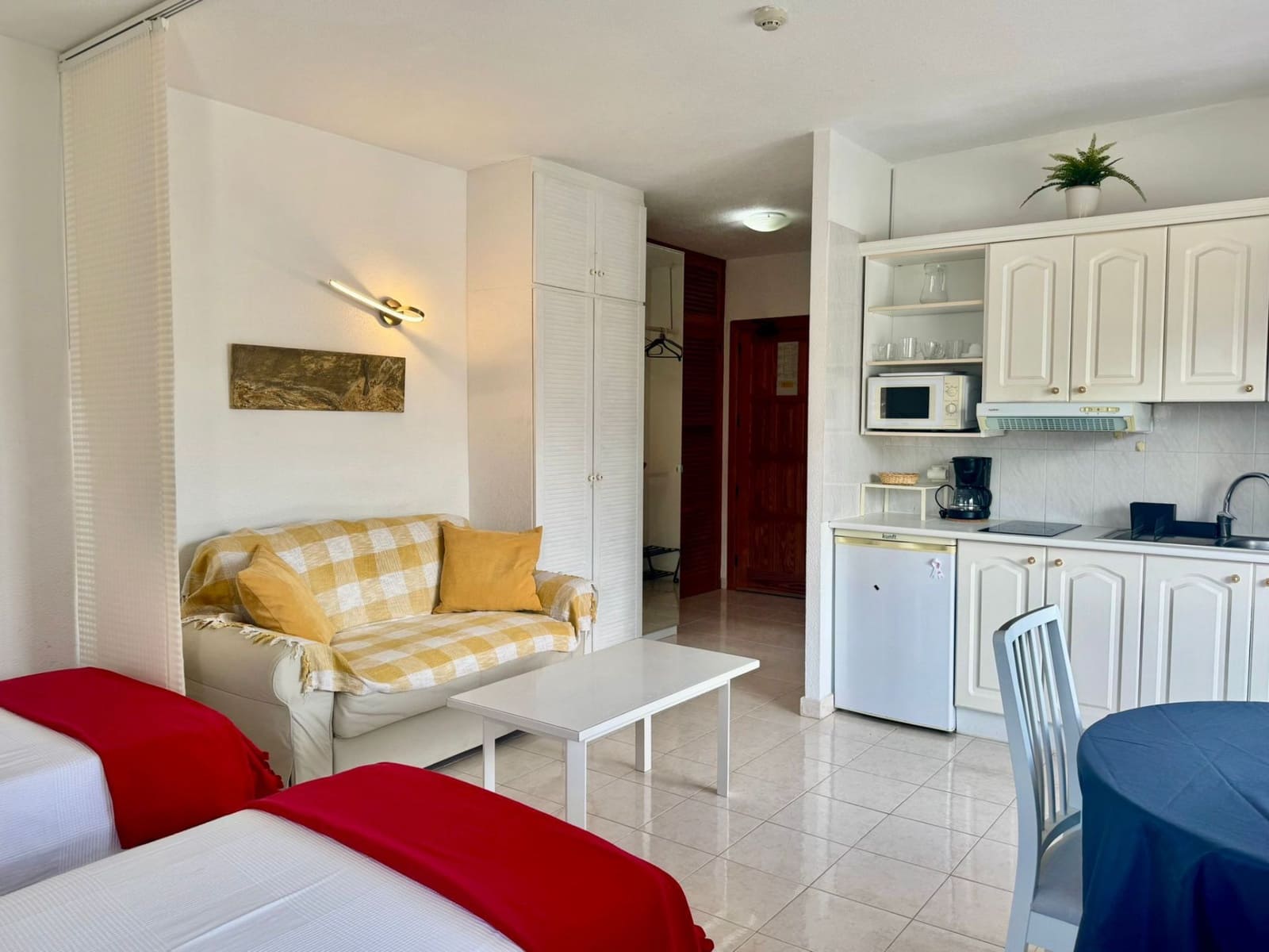 Apartment for sale in Costa Adeje with pool - € 230,000 (Ref: 9861520)