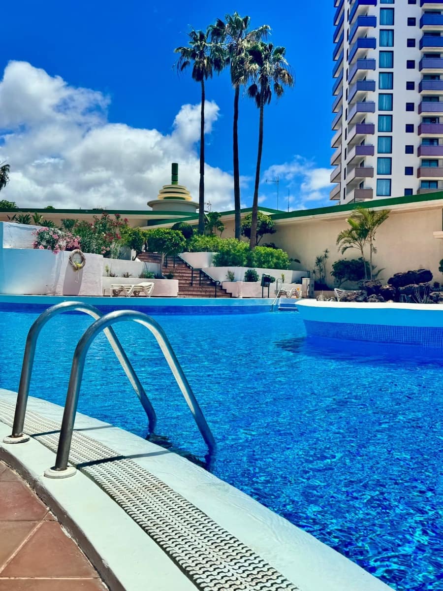 Apartment for sale in Costa Adeje with pool - € 230,000 (Ref: 9861520)