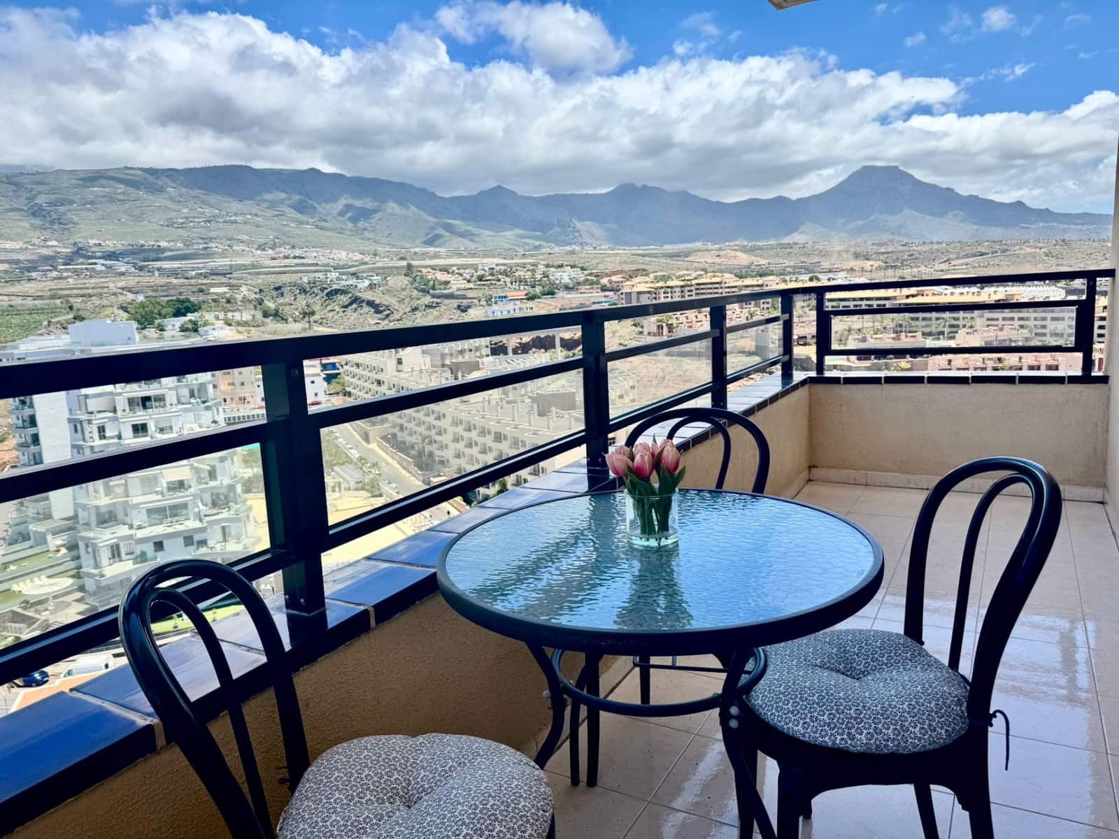 Apartment for sale in Costa Adeje with pool - € 230,000 (Ref: 9861520)