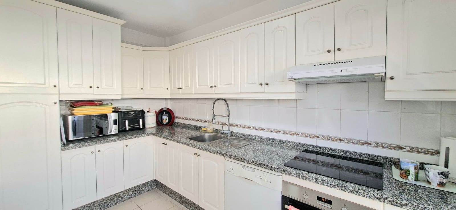 3 bedroom Semi-detached Villa for sale in Chayofa with pool garage - € 525,000 (Ref: 9861521)