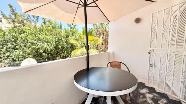 Apartament na sprzedaż w Playa de las Americas, Arona z basenem - 259 000 € (Ref: 9864015)