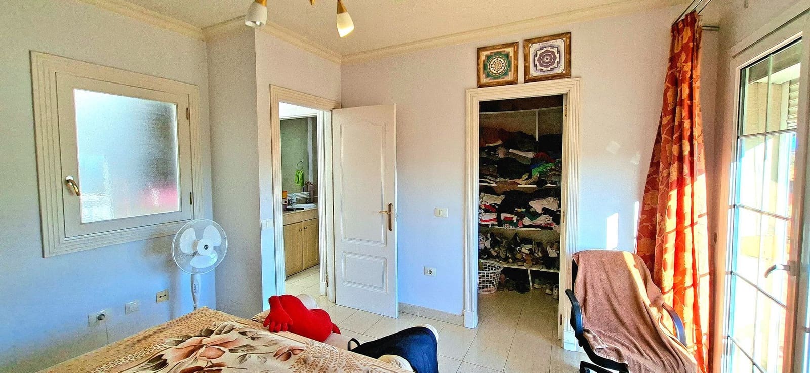 3 soveværelse Semi-Rækkehus til salg i Arona med swimmingpool garage - € 650.000 (Ref: 9864016)