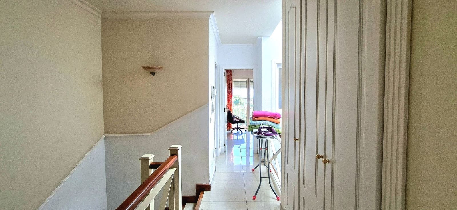 3 soveværelse Semi-Rækkehus til salg i Arona med swimmingpool garage - € 650.000 (Ref: 9864016)