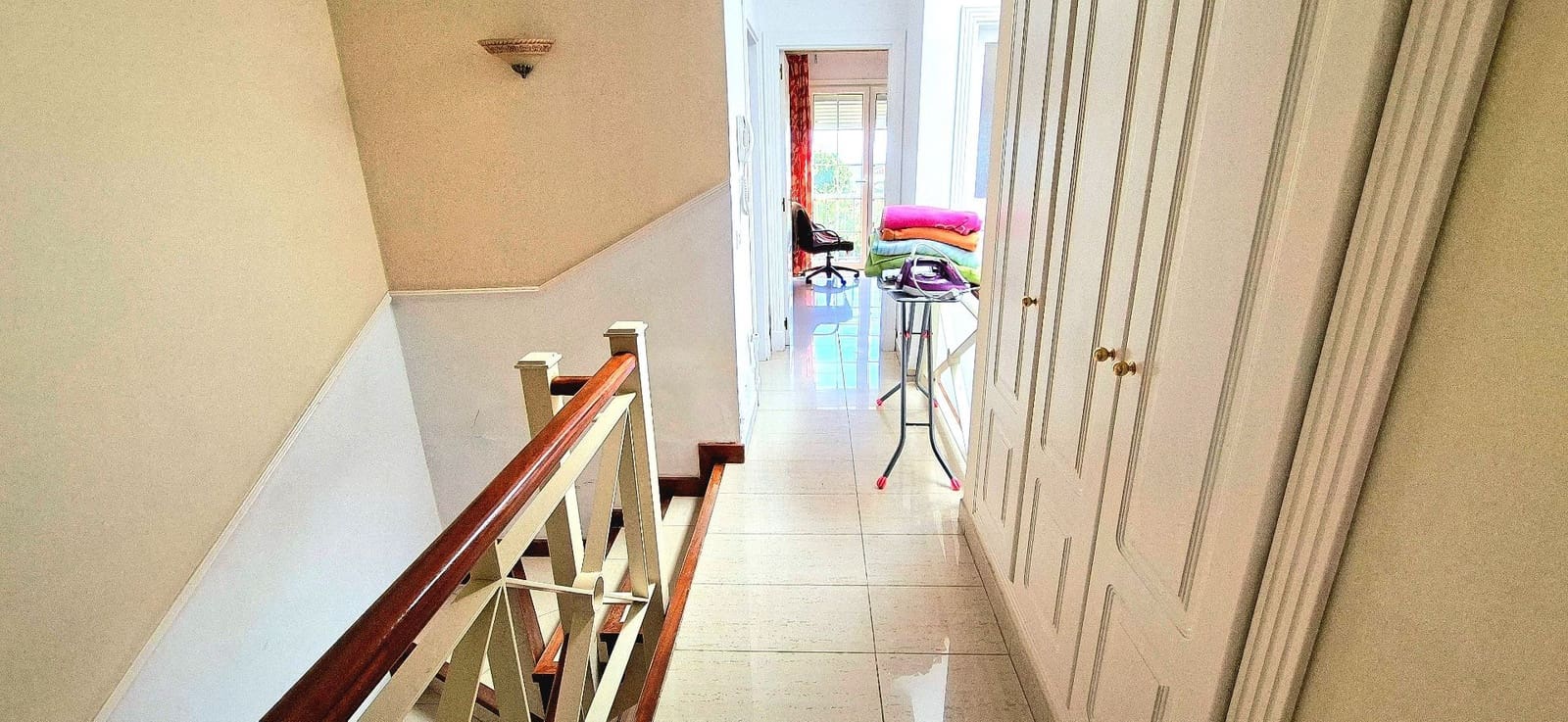 3 soveværelse Semi-Rækkehus til salg i Arona med swimmingpool garage - € 650.000 (Ref: 9864016)