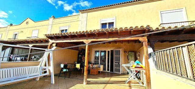 3 soveværelse Semi-Rækkehus til salg i Arona med swimmingpool garage - € 650.000 (Ref: 9864016)