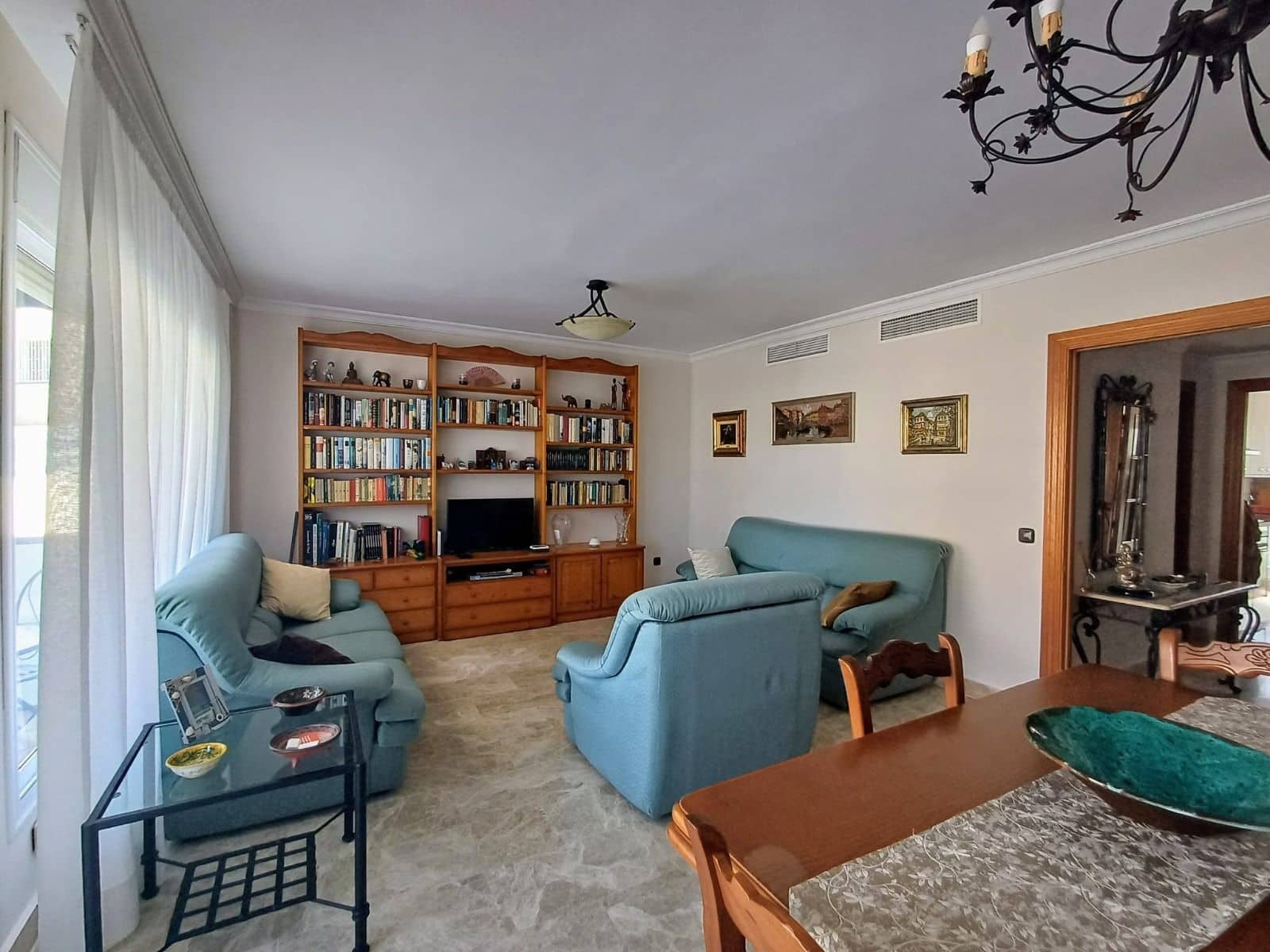 3 sypialnia Apartament na sprzedaż w Los Cristianos z basenem garażem - 619 000 € (Ref: 9866456)